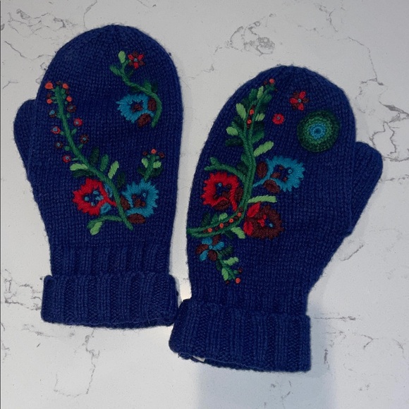 Anthropologie embroidery wool mittens - Picture 4 of 5